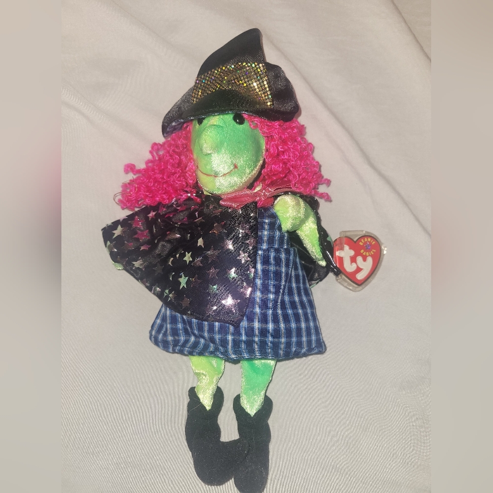 HALLOWEEN TY BEANIE BABIES COLLECTION WITCH SCARY RETIRED BORN OCTOBER 2000